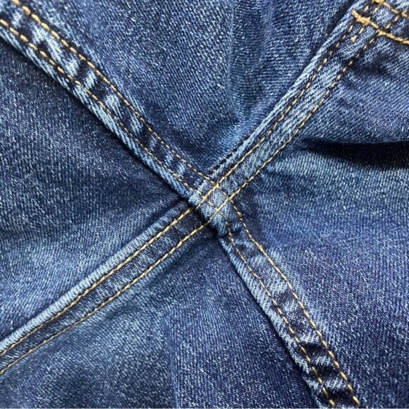 Old Navy Med Wash Basic Loose Built In Tough Built In Flex Straight Leg Jeans 29 - Picture 9 of 16